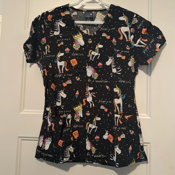 Women’s Scrub Top - Picture 1 of 3